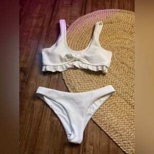 SHEIN White Ruffled Bikini Set